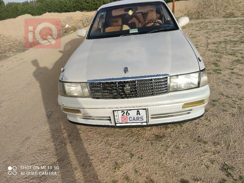 تۆیۆتا کراون